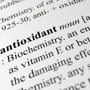 Exploring the Role of Antioxidants in Skincare Formulations